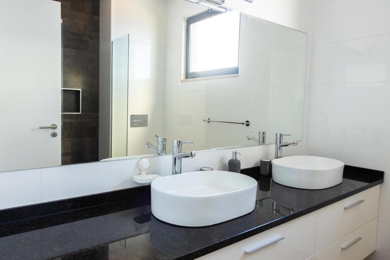 3 Bdr Aprt, Best Seaview, Rooftop Pool - Lcgr 프라이아 외부 사진