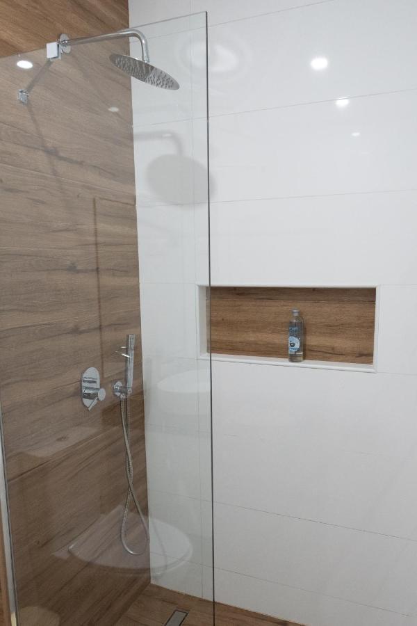 3 Bdr Aprt, Best Seaview, Rooftop Pool - Lcgr 프라이아 외부 사진