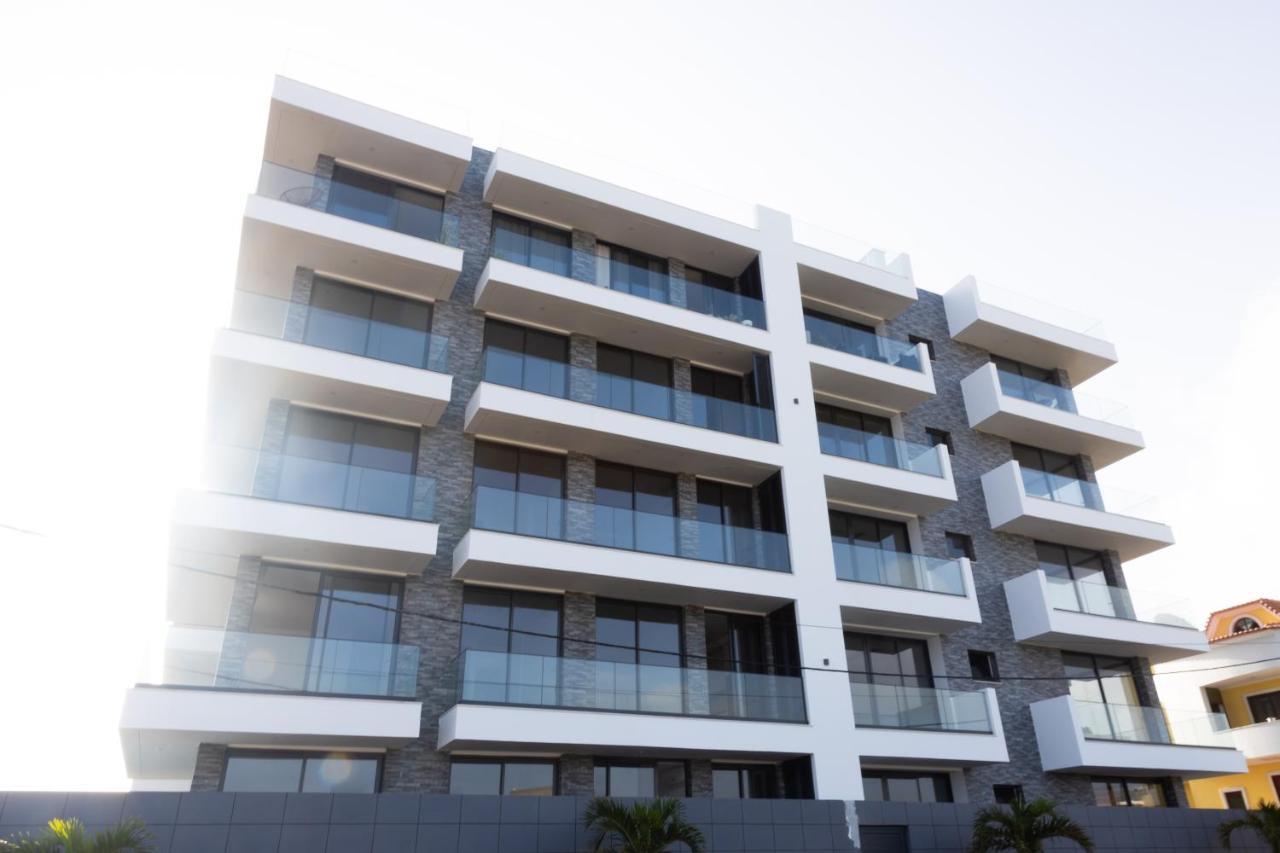 3 Bdr Aprt, Best Seaview, Rooftop Pool - Lcgr 프라이아 외부 사진
